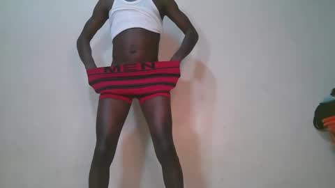 luoislove online show from February 2026 08:16:02 PM