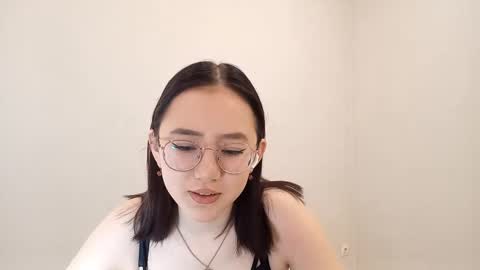 Roxie online show from March 2026 01:06:02 PM