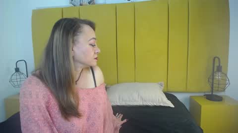 Snapshot of lupita223 chatting on January 2025 12:41:02 PM Lupita223 online show from January 2025 12:41:02 PM