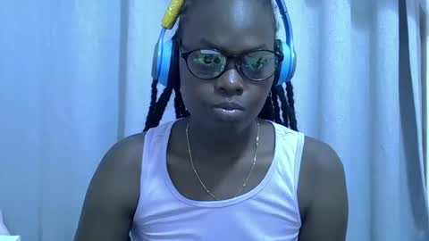 Snapshot of lupitah_ chatting on October 2025 12:34:01 AM sweet girl online show from October 2025 12:34:01 AM