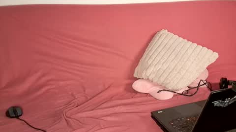 Luros Modasy online show from February 2025 08:36:01 PM