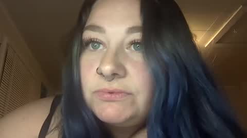 Snapshot of luscious_lynn1024 chatting on November 2025 03:18:02 AM Luscious Lynn online show from November 2025 03:18:02 AM