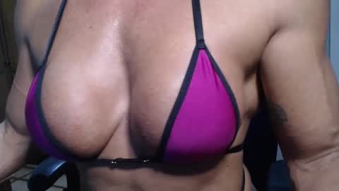 Snapshot of lusexyhot chatting on January 2025 05:48:02 AM lusexyhot online show from January 2025 05:48:02 AM