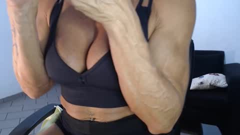 Snapshot of lusexyhot chatting on February 2025 01:45:02 AM lusexyhot online show from February 2025 01:45:02 AM