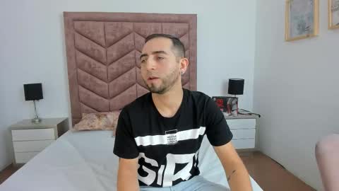 Snapshot of lushian_luna chatting on November 2025 03:14:02 PM Lushian And Luna online show from November 2025 03:14:02 PM