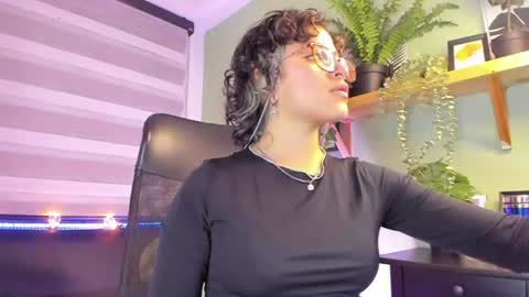 Snapshot of lusiana__ chatting on June 2026 11:14:01 PM Luci online show from June 2026 11:14:01 PM