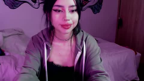 Snapshot of lustful_aprilx chatting on December 2024 12:56:01 AM Valerie  April   online show from December 2024 12:56:01 AM