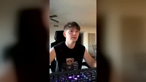 LustfulLives online show from June 2026 10:37:01 PM