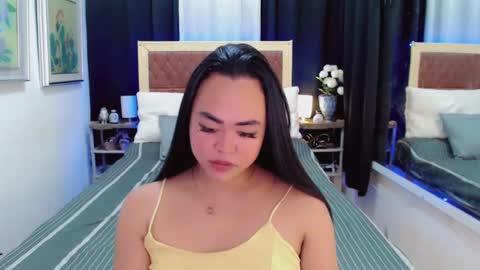 Snapshot of lustfuloffendertrina chatting on January 2025 10:43:01 AM Trina online show from January 2025 10:43:01 AM