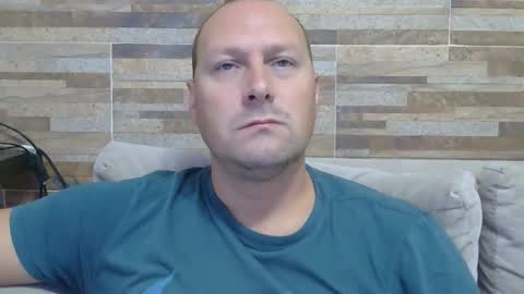 lustonfan online show from April 2026 12:49:01 PM