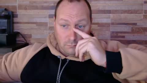 lustonfan online show from July 2026 12:33:01 PM