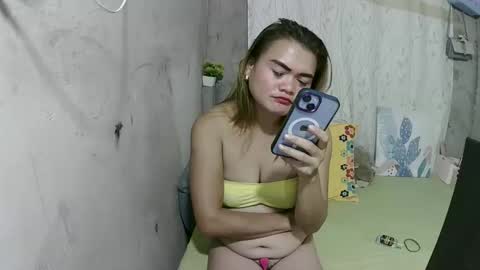 Flora Mae online show from March 2026 06:25:02 PM