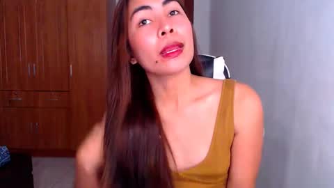 Kendra online show from April 2026 08:42:01 PM