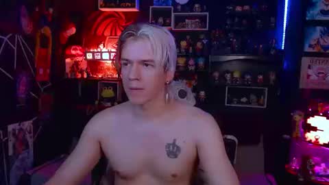 Snapshot of lustymatt chatting on September 2025 11:41:01 PM lustymatt online show from September 2025 11:41:01 PM