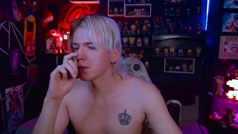 Snapshot of lustymatt chatting on September 2025 02:05:01 AM lustymatt online show from September 2025 02:05:01 AM