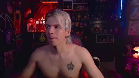 Snapshot of lustymatt chatting on October 2025 05:27:01 AM lustymatt online show from October 2025 05:27:01 AM