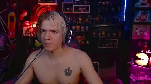 Snapshot of lustymatt chatting on October 2025 03:48:01 AM lustymatt online show from October 2025 03:48:01 AM