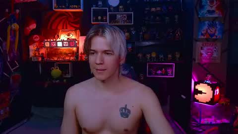 Snapshot of lustymatt chatting on November 2025 01:06:01 AM lustymatt online show from November 2025 01:06:01 AM