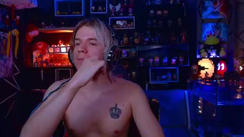 Snapshot of lustymatt chatting on December 2025 02:39:02 AM lustymatt online show from December 2025 02:39:02 AM