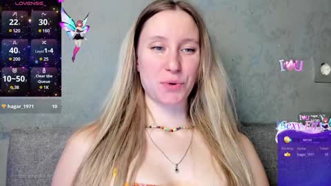 Snapshot of lusyagreenberg chatting on January 2025 03:04:01 PM LusyaGreenberg online show from January 2025 03:04:01 PM