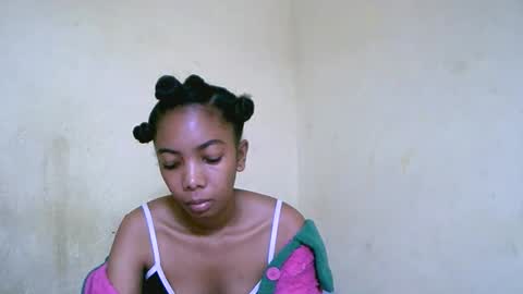 Snapshot of lutchia chatting on September 2025 11:27:02 PM lutchia online show from September 2025 11:27:02 PM