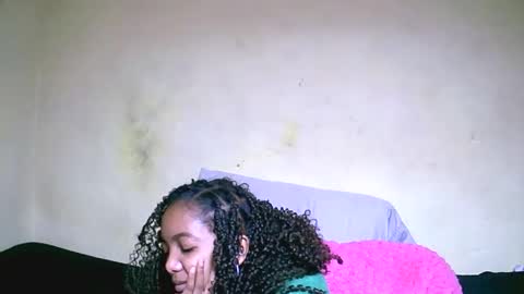 Snapshot of lutchia chatting on September 2025 10:08:02 AM lutchia online show from September 2025 10:08:02 AM