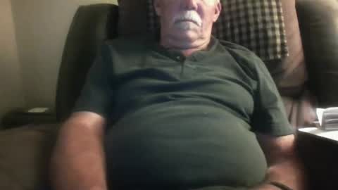 Snapshot of luv269er chatting on May 2026 04:30:01 AM luv269er online show from May 2026 04:30:01 AM