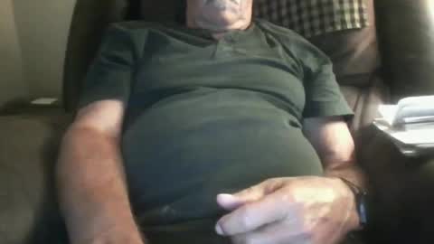 Snapshot of luv269er chatting on May 2026 05:03:02 AM luv269er online show from May 2026 05:03:02 AM