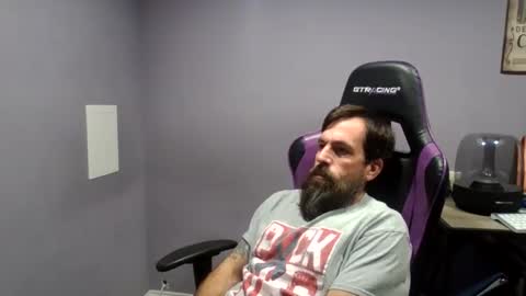 Snapshot of luv2likslit611455 chatting on October 2025 08:16:02 AM Luv2likslit online show from October 2025 08:16:02 AM