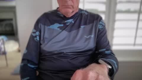 luv2sukcuk online show from October 2025 02:07:01 PM