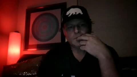 Snapshot of luv2toknstrok chatting on November 2025 10:37:02 AM Luv2tokNstrok online show from November 2025 10:37:02 AM