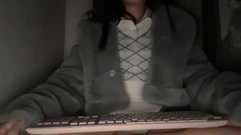 Snapshot of luvie8888 chatting on January 2026 05:55:01 AM Luviee online show from January 2026 05:55:01 AM