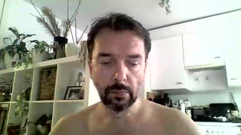 Snapshot of luvly chatting on October 2025 08:47:02 AM Luvly online show from October 2025 08:47:02 AM