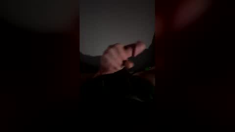 Snapshot of luvvcrippyredd chatting on January 2026 03:10:01 AM luvvcrippyredd online show from January 2026 03:10:01 AM