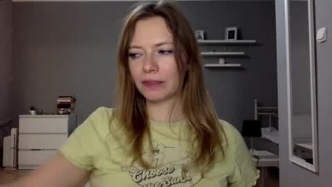 Millie online show from November 2025 10:43:02 PM