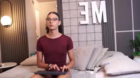 Luxa  online show from February 2026 01:32:02 PM