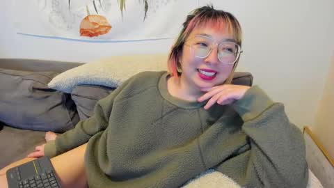 Snapshot of luxgray chatting on February 2025 12:39:01 AM LuxGray online show from February 2025 12:39:01 AM