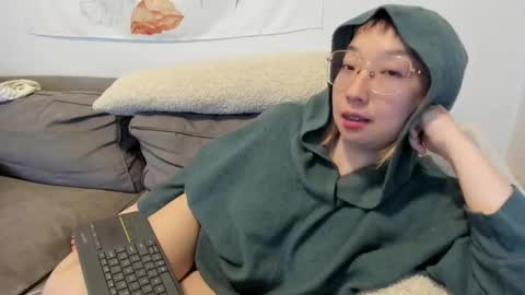 Snapshot of luxgray chatting on March 2025 03:08:01 AM LuxGray online show from March 2025 03:08:01 AM