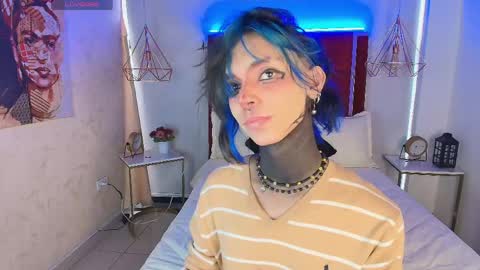 Snapshot of luxiel_ chatting on June 2026 09:27:01 PM Luxiel 3 online show from June 2026 09:27:01 PM