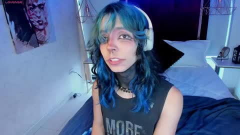 Snapshot of luxiel_ chatting on June 2026 09:26:01 PM Luxiel 3 online show from June 2026 09:26:01 PM