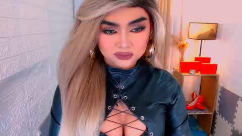 Sasha Blaire online show from November 2025 10:05:01 AM