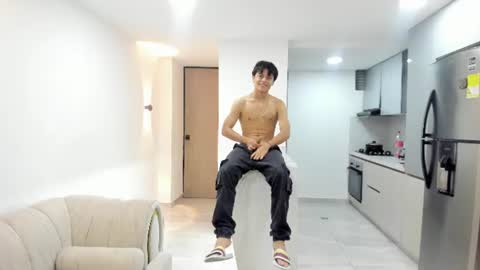 Snapshot of luxury_pleasure_01 chatting on August 2026 12:43:02 AM luxury_pleasure_01 online show from August 2026 12:43:02 AM