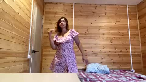 Snapshot of luzlush chatting on August 2026 06:05:02 AM Lizabeth online show from August 2026 06:05:02 AM