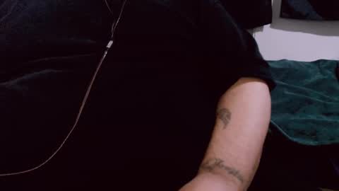 Snapshot of lvcifer_ chatting on February 2025 09:37:01 AM ayoo online show from February 2025 09:37:01 AM