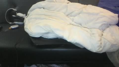 Snapshot of lvernon710 chatting on January 2025 02:51:02 PM lvernon805 online show from January 2025 02:51:02 PM