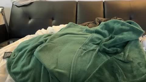 Snapshot of lvernon710 chatting on March 2025 02:48:02 PM lvernon805 online show from March 2025 02:48:02 PM