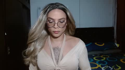 Lya Mcconell online show from December 2024 04:00:02 AM