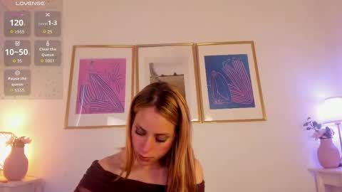Snapshot of lyana_xz chatting on May 2026 11:41:02 AM LYA online show from May 2026 11:41:02 AM