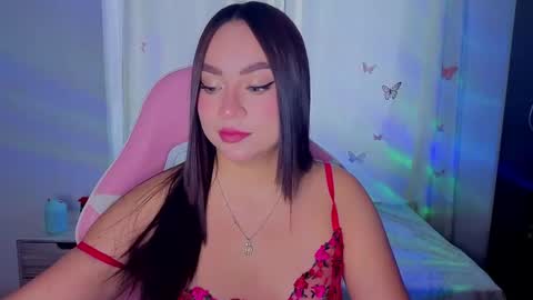 lyavalmont online show from May 2026 07:10:01 PM
