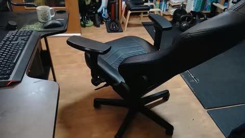 lycraboy123 online show from February 2026 01:21:02 PM